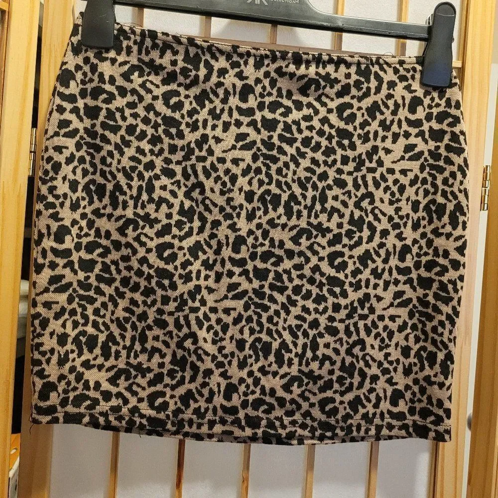 Sans Souci Girls Elastic Waist Leopard Print Stretch Skirt Sz M NWT - Picture 2 of 5